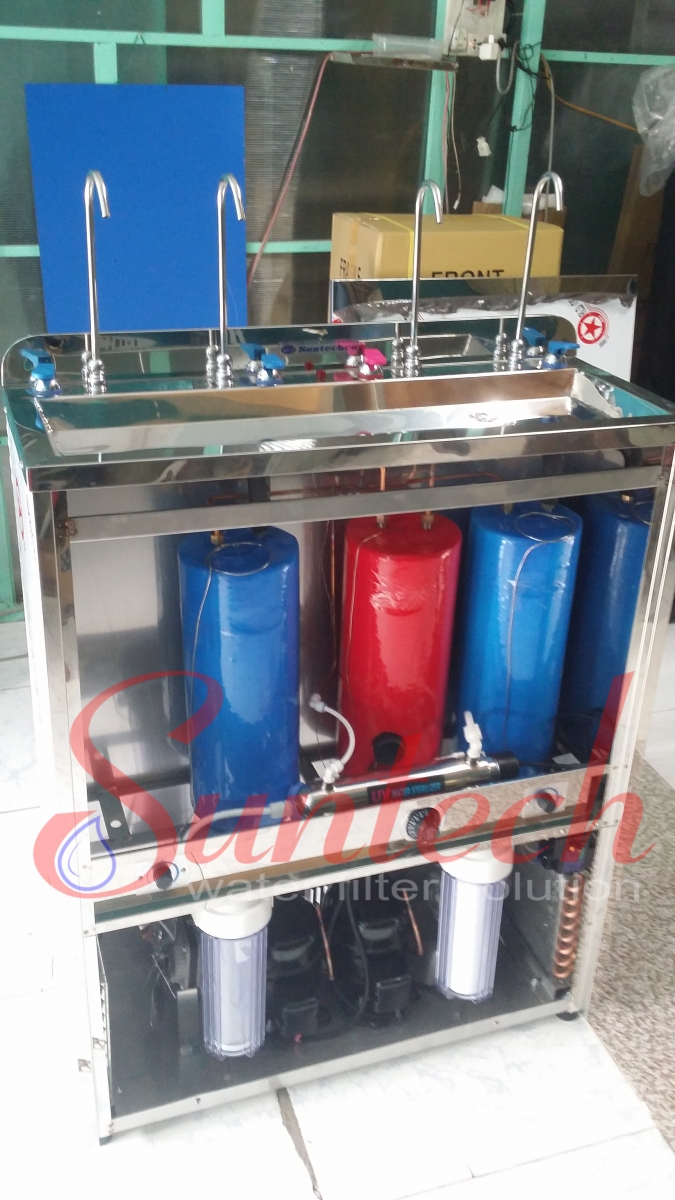 Vì sao nên mua máy lọc nước nóng lạnh cho gia đình