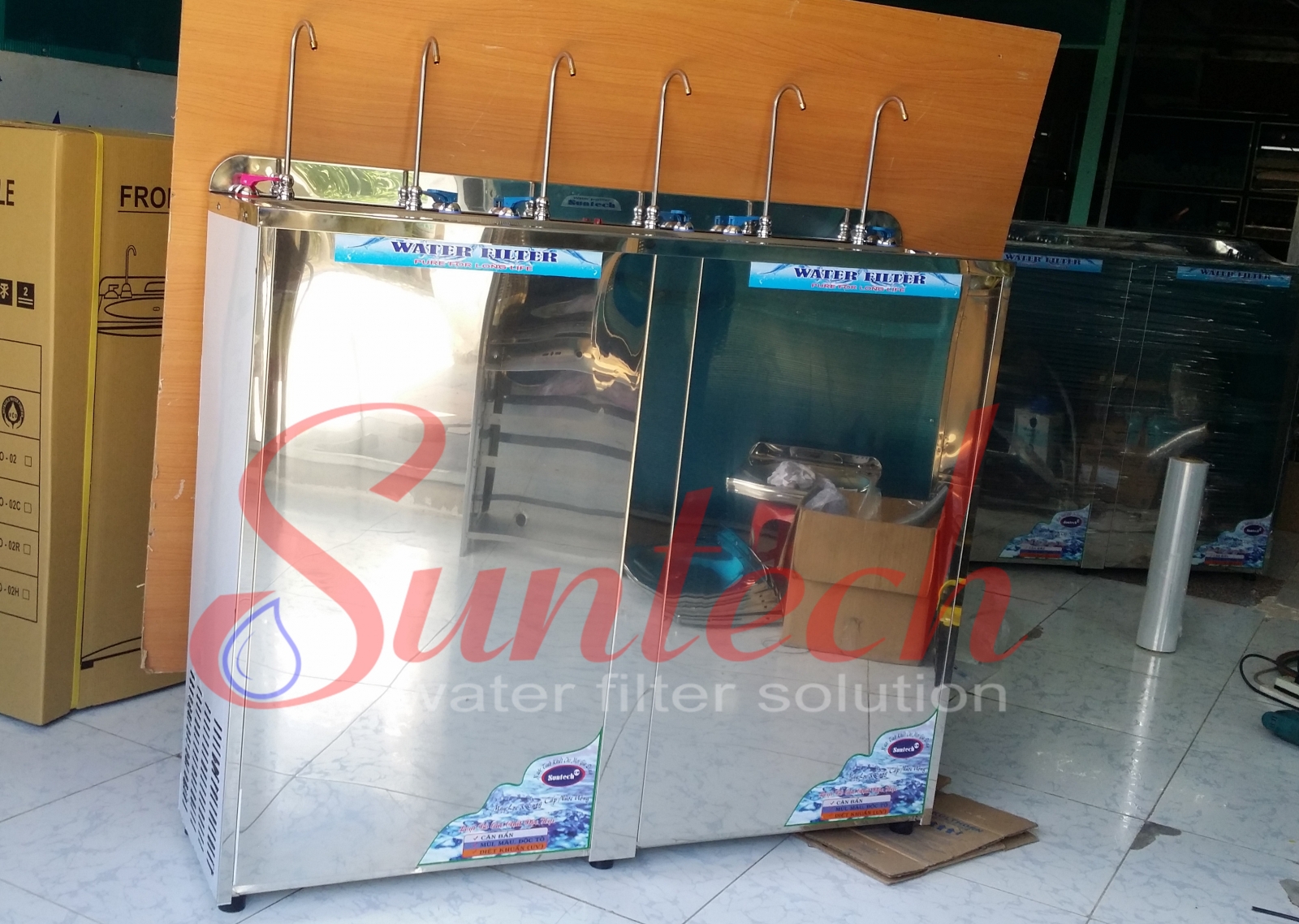Cung cấp máy lọc nước nóng lạnh RO tại Quận 1